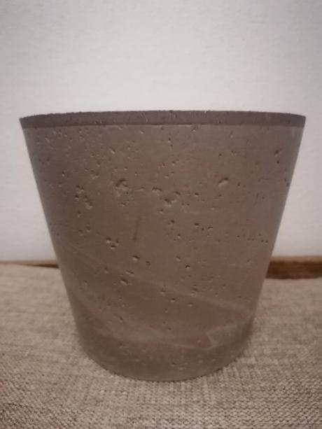 KVET. BETON mramor